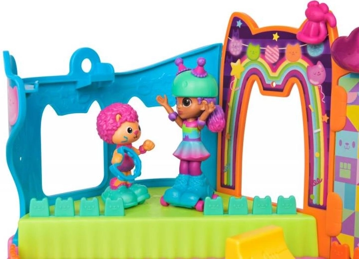 Δύο φιγούρες με λειτουργικούς τροχούς