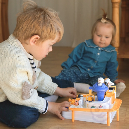 Αγώνες και ομαδικό παιχνίδι με 3 αυτοκινητάκια