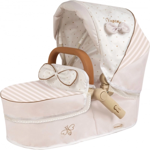 Βαθιά καλαθούνα και σπορ κάθισμα σε ένα