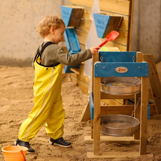 Ανθεκτική ξύλινη κατασκευή για εξωτερικό χώρο