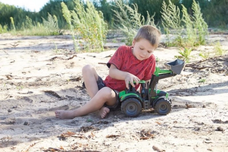 Ανθεκτικός σύντροφος για άμμο και κήπο