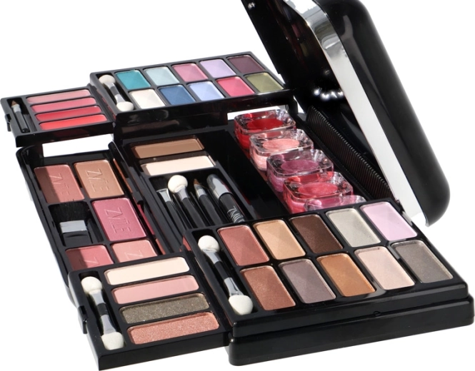 Τέλειο φινίρισμα για επιδερμίδα και χείλη