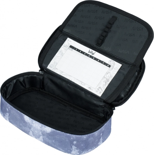 Στιβαρή κασετίνα etue με πρακτική διάταξη