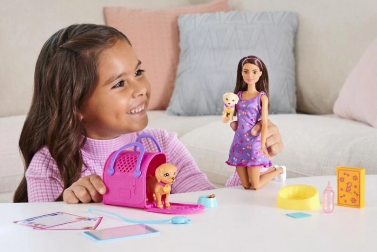 Ρεαλιστικό παιχνίδι με την Barbie
