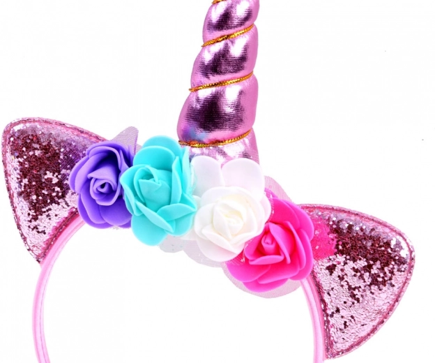 Λαμπερό κέρας και λουλουδένιος στολισμός