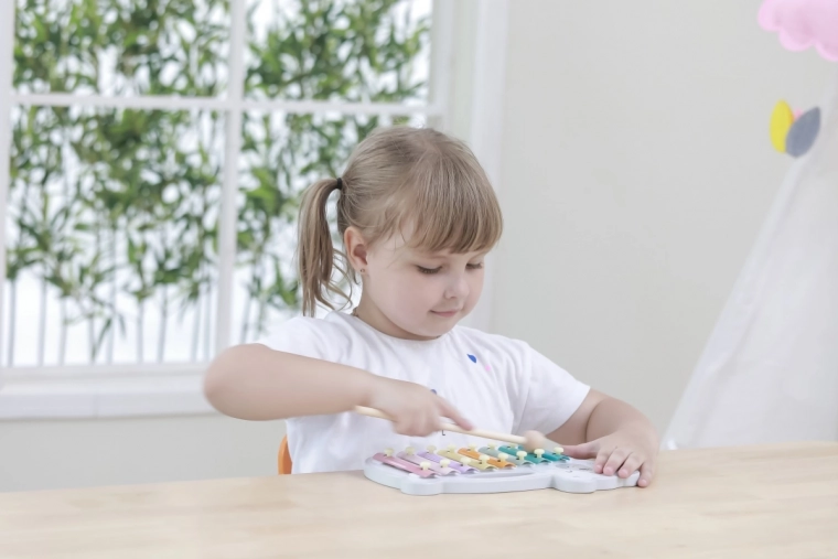 Συμπαγείς διαστάσεις, μεγάλη χαρά