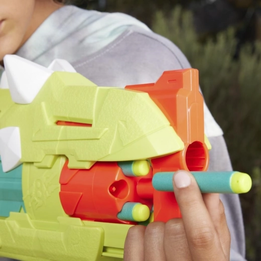 16 βελάκια nerf elite και αποθήκευση πάνω στον εκτοξευτή