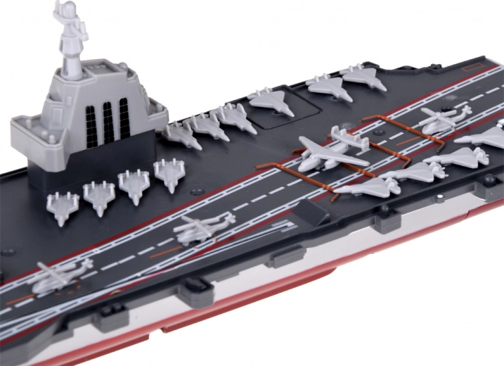 Λεπτομερές κατάστρωμα με μίνι αεροπλάνα