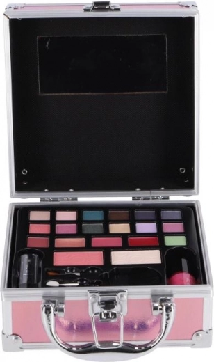 Όλα για το μακιγιάζ σε μία κασετίνα