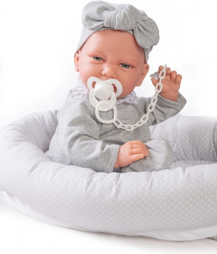 Πιπίλα με αλυσίδα και ταιριαστό ντύσιμο