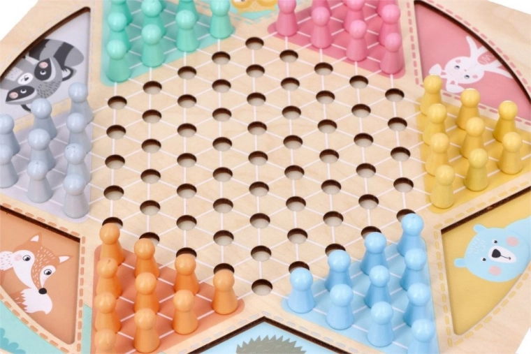 Όμορφες εικονογραφήσεις και πολύχρωμα πιόνια