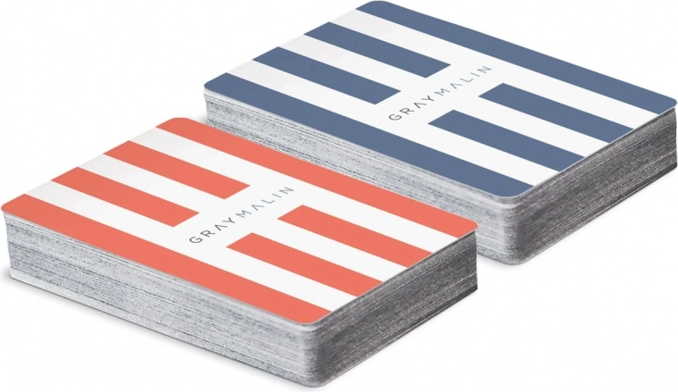 Δύο τράπουλες σε μία