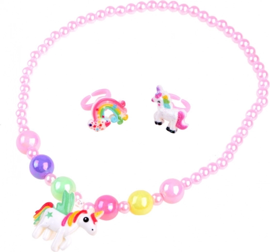 Κολιέ και δαχτυλίδια για ολοκληρωμένο look