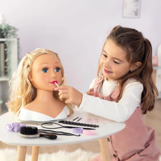 Μαγικός μετασχηματισμός χειλιών σε κρύο νερό