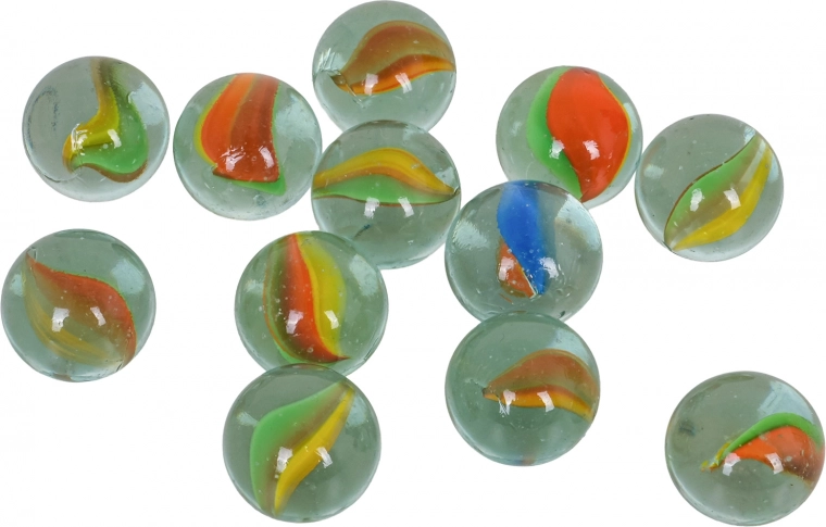 Πλούσια αξεσουάρ, συμπεριλαμβανομένων 12 μπιλιών