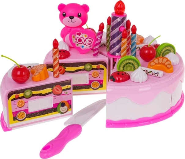 Τούρτα που κόβεται με διακόσμηση