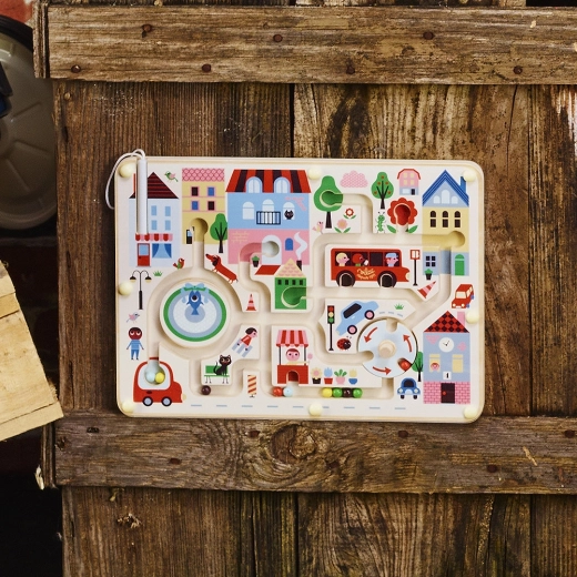 Ενθαρρύνει το δημιουργικό παιχνίδι