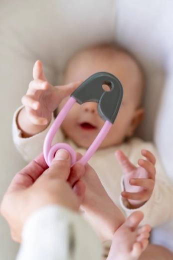 Διεγείρει τις αισθήσεις