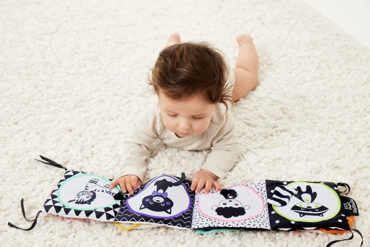 Προσάρτηση σε κρεβατάκι μωρού ή καρότσι