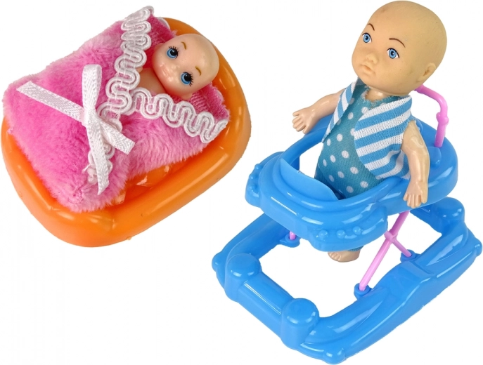 Σετ παιχνιδιού με περισσότερες κούκλες