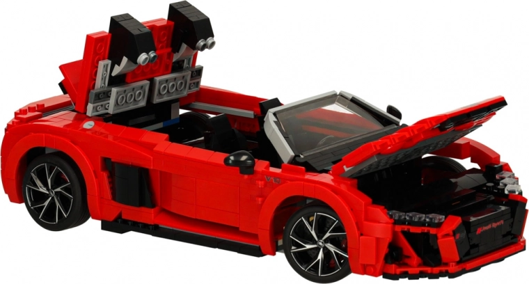 Ανοιγόμενο καπό και κινούμενα στοιχεία