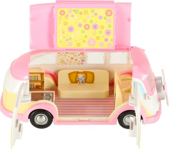 Πλούσια αξεσουάρ και λεπτομέρειες εσωτερικού