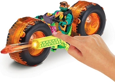 Παιχνιδιάρικη εμπειρία με φιγούρα δράσης