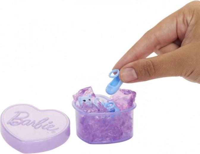 Ζελέ slime με κρυμμένα αξεσουάρ