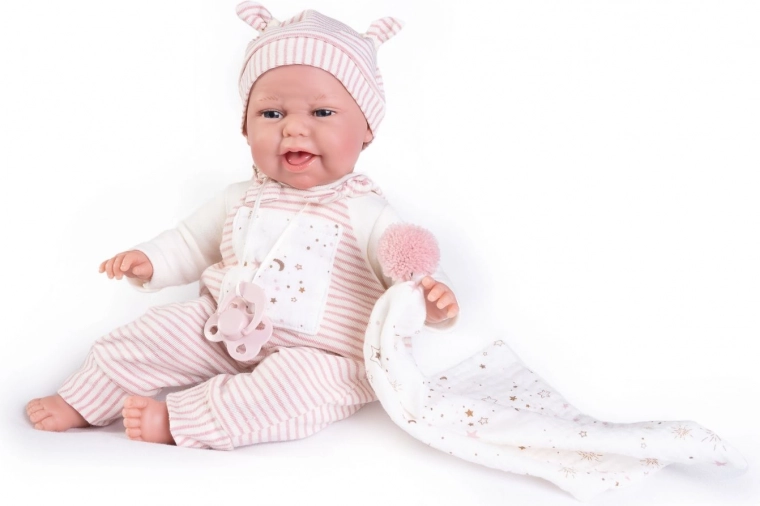 Λεπτομερής επεξεργασία προσώπου και αξεσουάρ