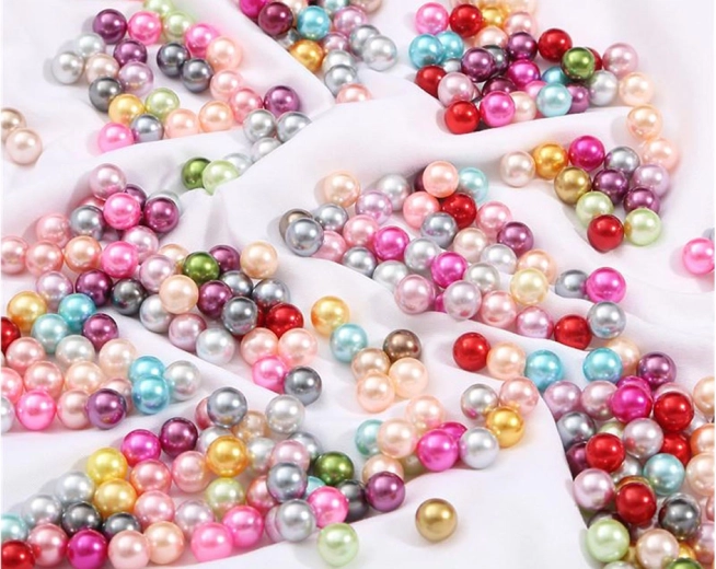 Κομψές, μικροσκοπικές χάντρες