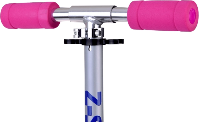 Ρυθμιζόμενο τιμόνι και άνετα γκριπ