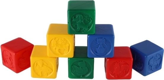 Δημιουργική κατασκευή με έγχρωμα τουβλάκια