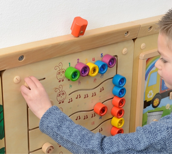 Επιτοίχια κατασκευή που εξοικονομεί χώρο