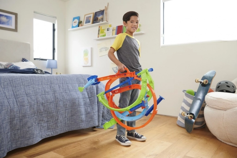 Περιλαμβάνει μοντέλο Hot Wheels
