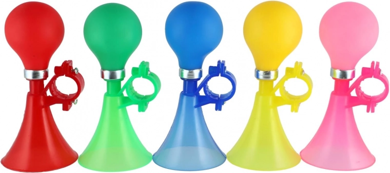 Δυνατό και καθαρό κορνάρισμα